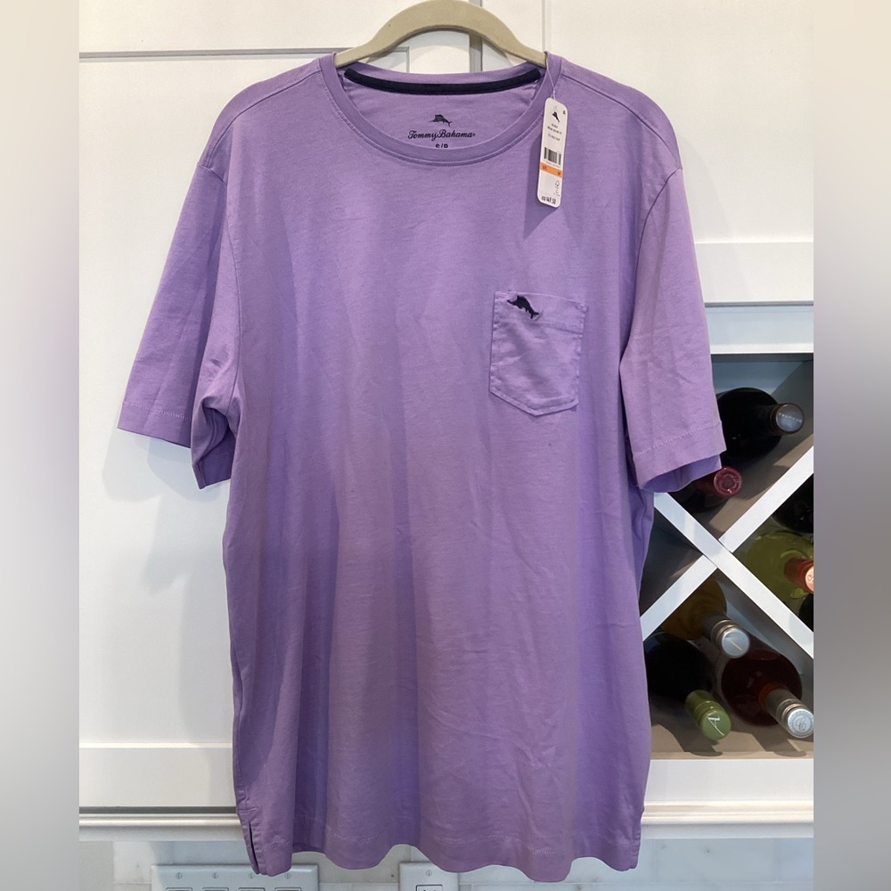 BNWT. Men’s Tommy Bahama Bali Skyline Tee. (S)